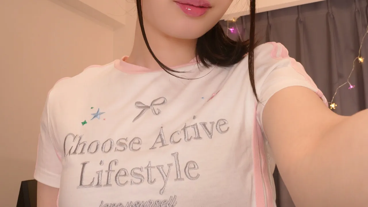 [Cham]  我能摸摸你的脸吗？轻柔抚触驱散你的忧愁