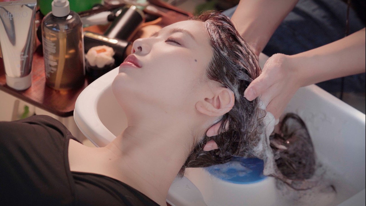 [Suna] 시원한 샴푸와 두피 마사지+헤어클리닉 받기 | Head massage and Shampoo