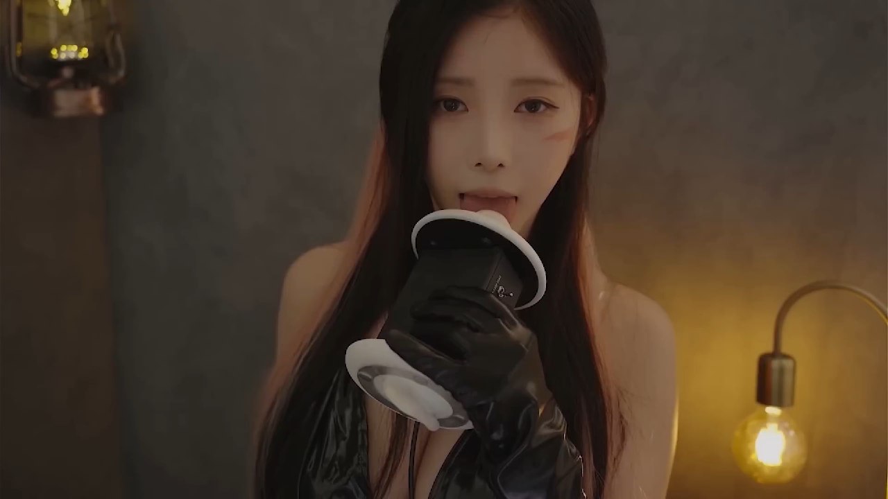 [允英yoonying] 地下牢に閉じ込められた魔女 | The Dungeon's Witch
